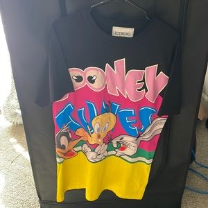 Iceberg looney tunes tee size small